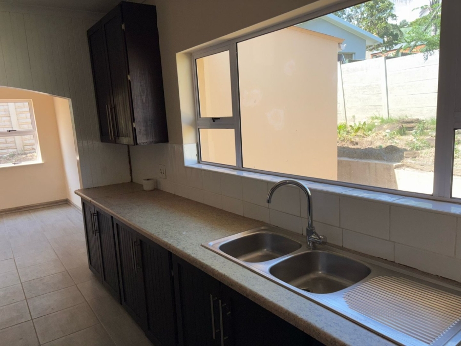 5 Bedroom Property for Sale in Beacon Bay North Eastern Cape